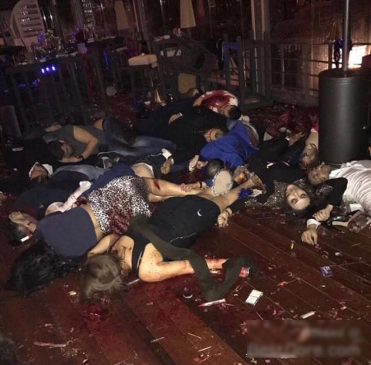 【閲覧注意】トルコのクラブ襲撃事件の現場がマジで地獄絵図。(画像6枚)・1枚目