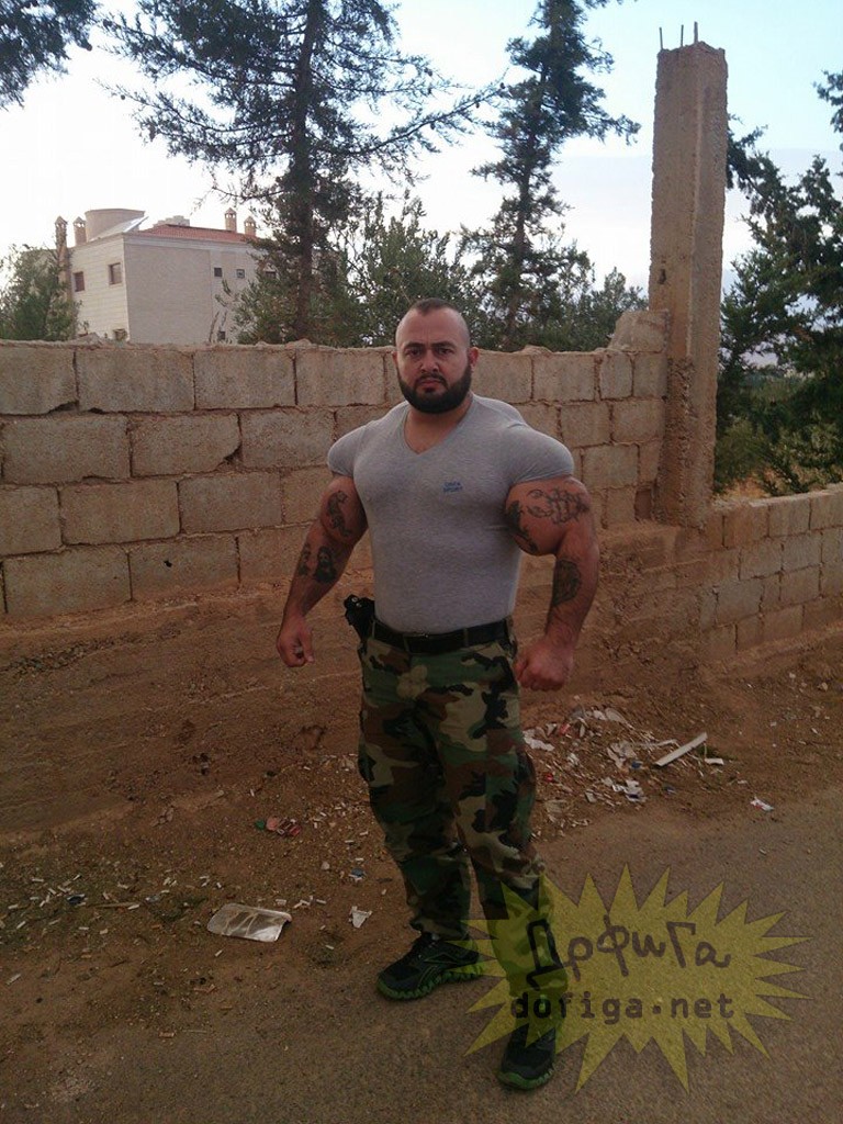 【最強】シリアのバケモノ兵士。コイツと遭遇したら100パー死ぬ(画像)・15枚目