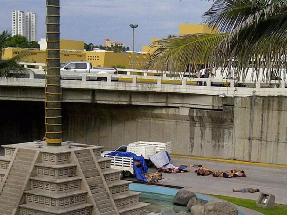 【閲覧注意】メキシコの道路に転がる「死体の山」をご覧ください。。（画像）・7枚目