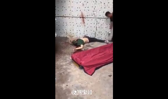【衝撃】中国の首チョンパ現場、黙々と撤収作業する男達がキツい・・・・・(画像)・1枚目