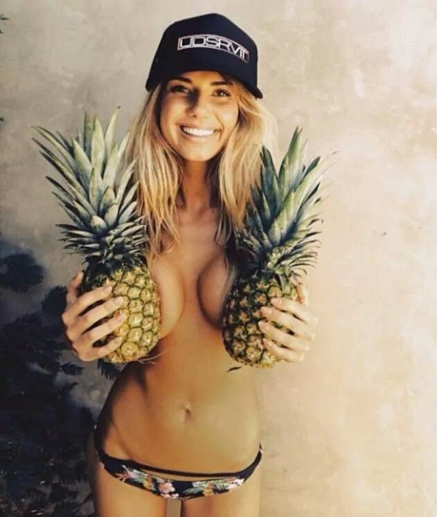 【トレンド】今海外の若いインスタ女性に流行してる“pineapple breast”、さっぱり意味わからん・・・・・(画像)・4枚目