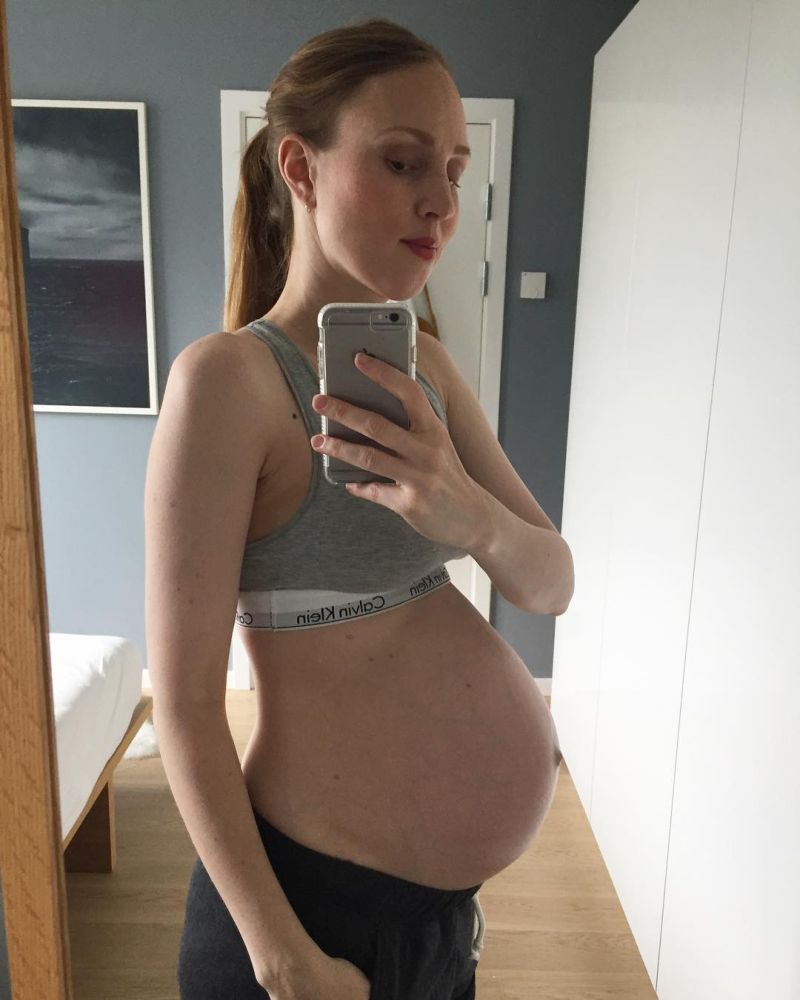 【破裂寸前】三つ子を妊娠したノルウェーの34歳女性、お腹が今にも破裂しそう・・・・・(画像)・2枚目