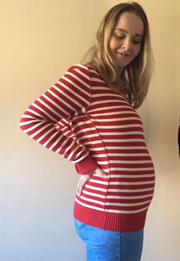 【衝撃】お腹に26㎏の超巨大な嚢胞が出来たイギリス人女性、これ妊婦だろ・・・・・(画像)・4枚目