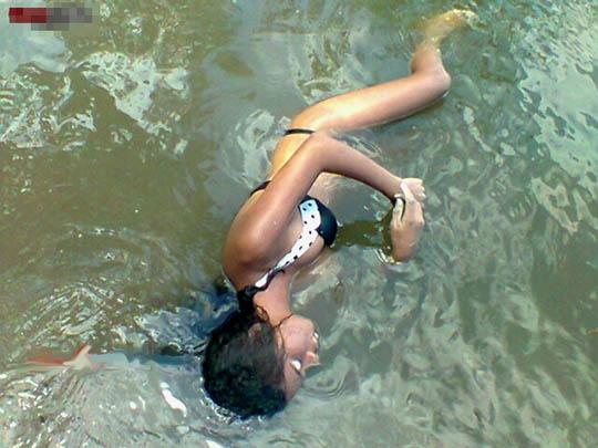 【水難事故遺体】ブラジルの川で流されて死亡してしまった美人姉妹、これはガチで勿体ない・・・・・（画像）・2枚目